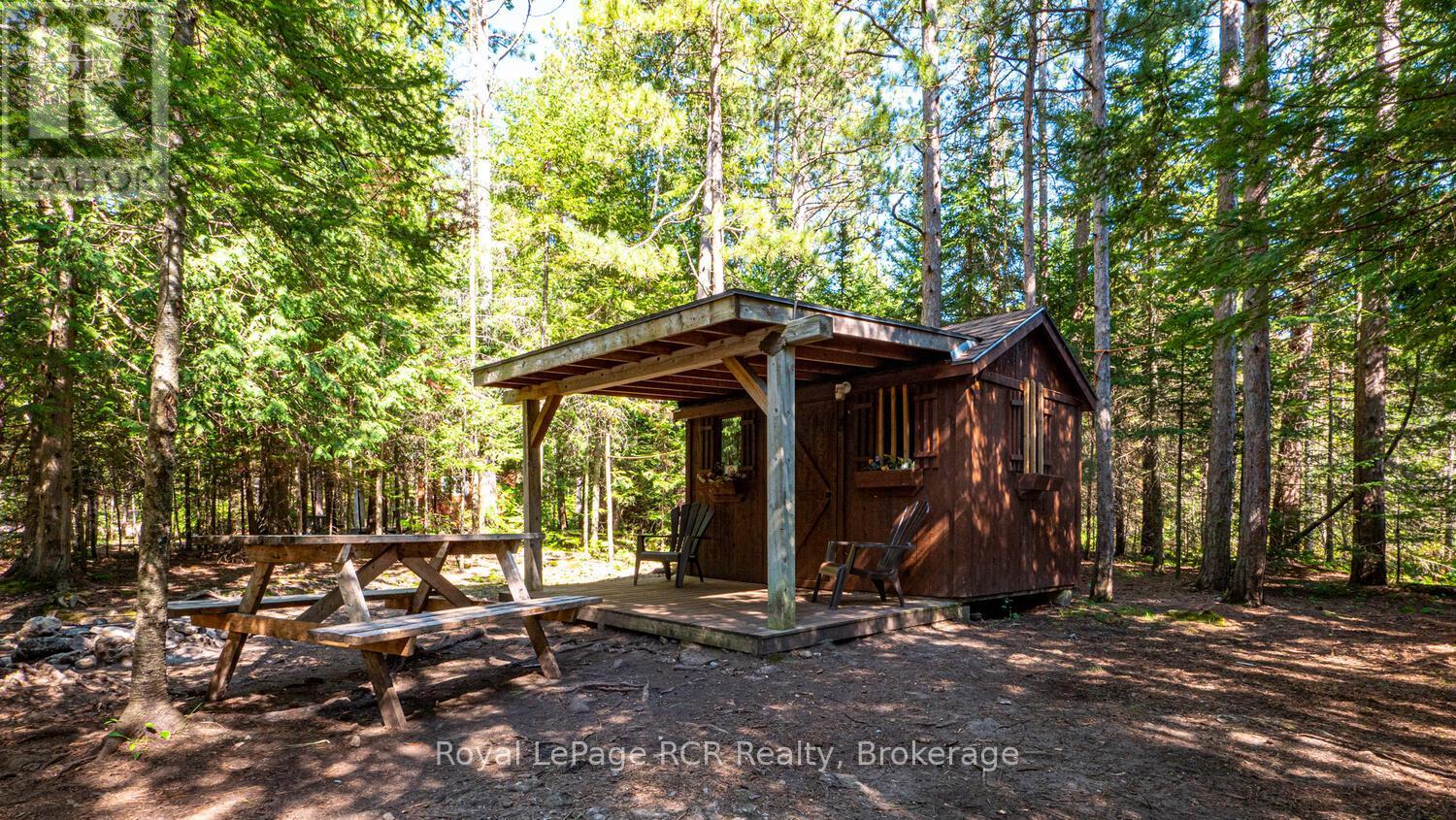 6313 Highway 6, Northern Bruce Peninsula, Ontario  N0H 2R0 - Photo 9 - X12193555