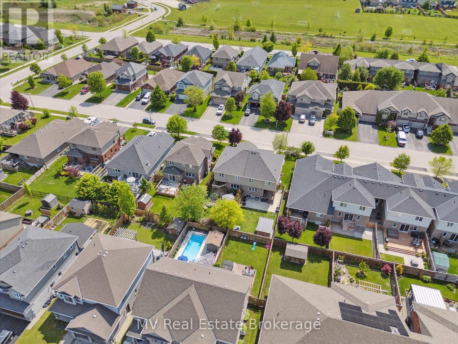 71 Healey Street, Centre Wellington, Ontario  N0B 1S0 - Photo 44 - X12193879