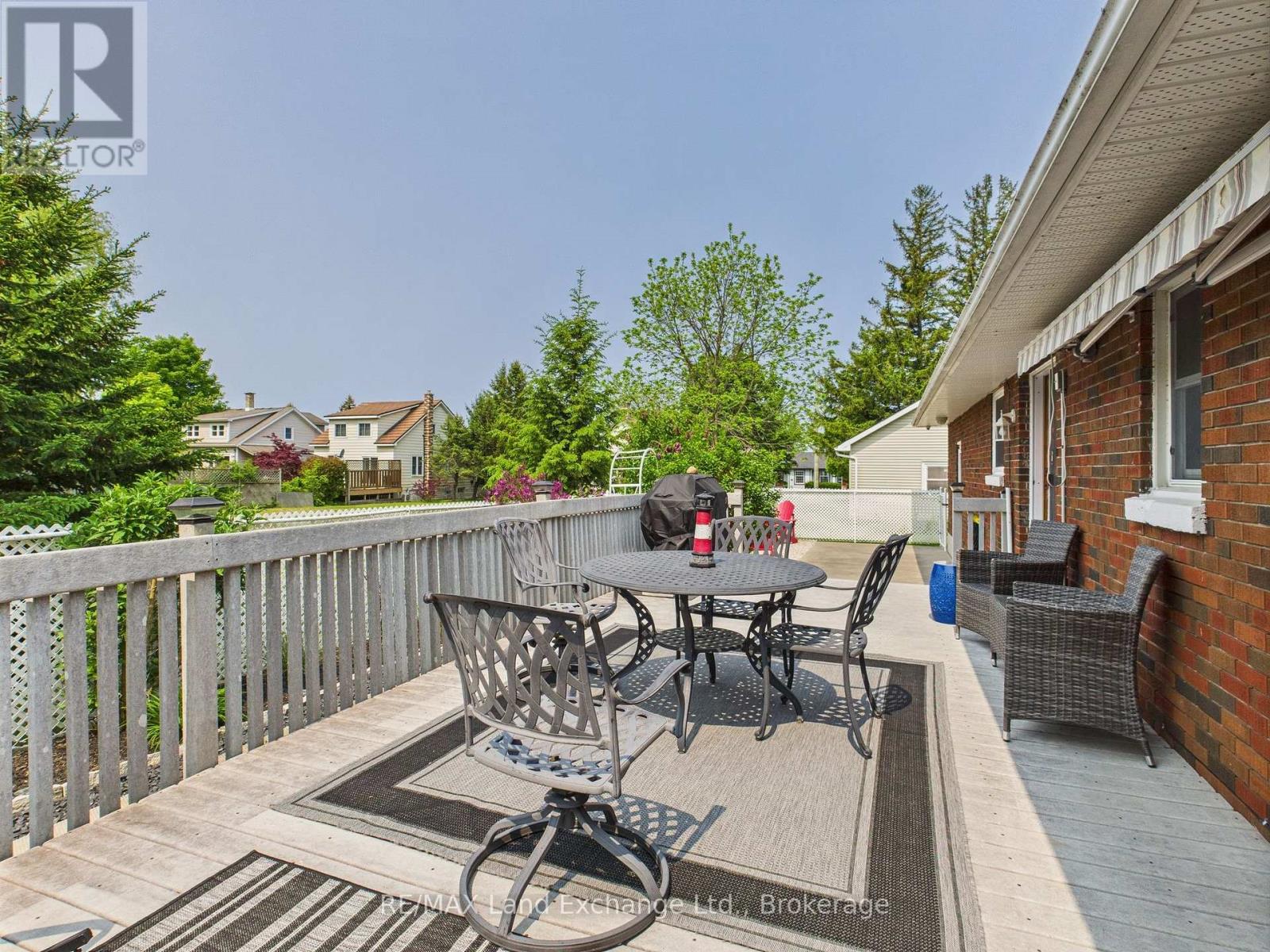 262 Gordon Street, Kincardine, Ontario  N2Z 2H5 - Photo 22 - X12194280