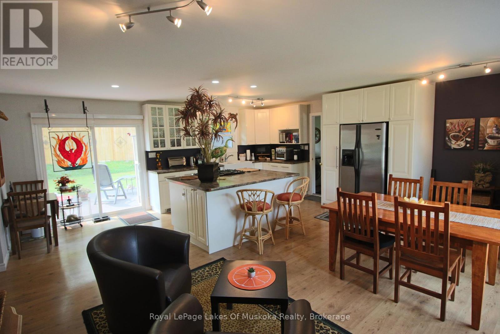 11 Meadow Park Drive, Huntsville, Ontario  P1H 1G2 - Photo 12 - X12194308