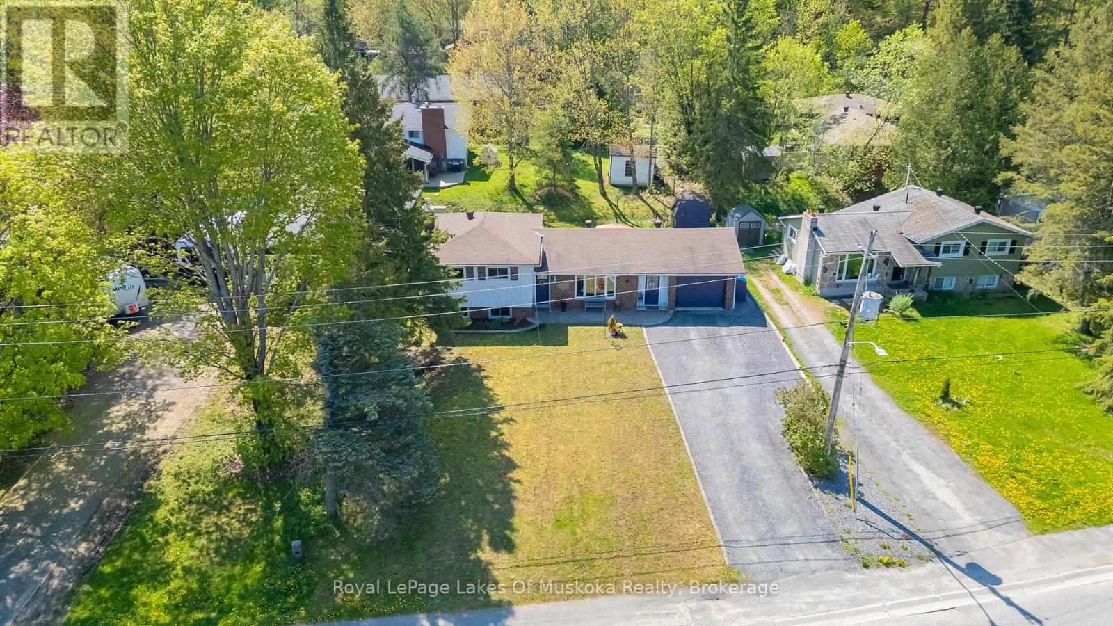11 Meadow Park Drive, Huntsville, Ontario  P1H 1G2 - Photo 42 - X12194308