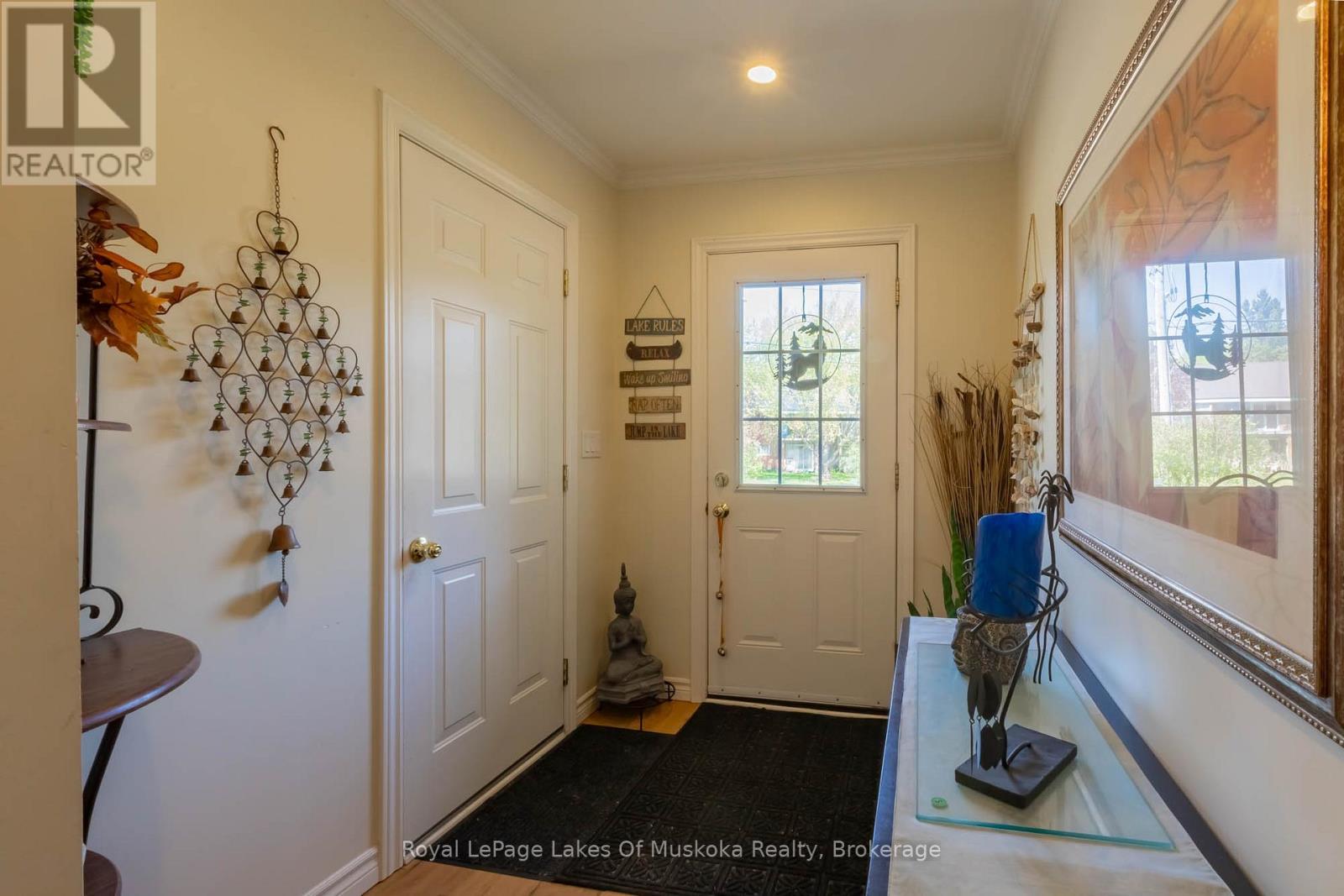 11 Meadow Park Drive, Huntsville, Ontario  P1H 1G2 - Photo 5 - X12194308