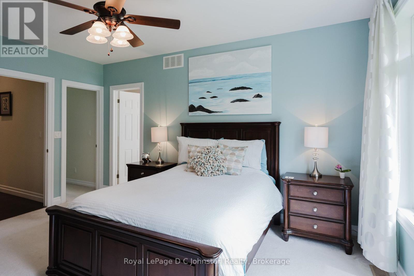32 Pegasus Trails, Saugeen Shores, Ontario  N0H 2C6 - Photo 11 - X12194316