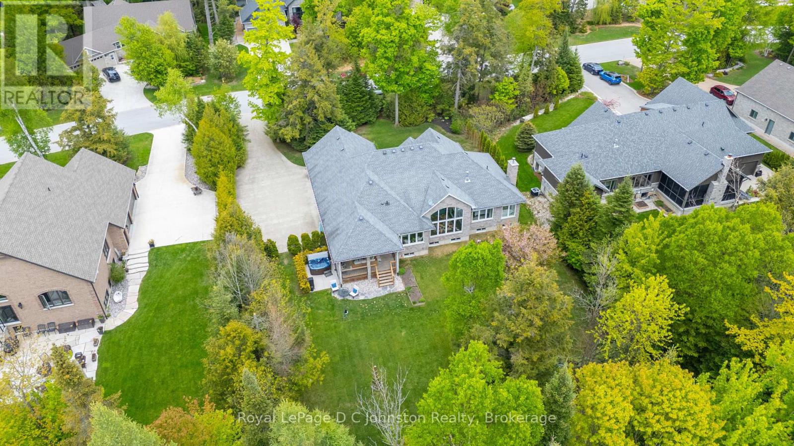 32 Pegasus Trails, Saugeen Shores, Ontario  N0H 2C6 - Photo 49 - X12194316