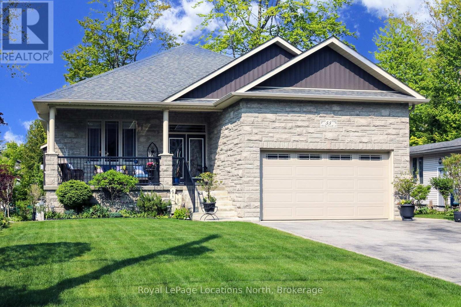 55 34th Street N, Wasaga Beach, Ontario  L9Z 2C2 - Photo 3 - S12194324