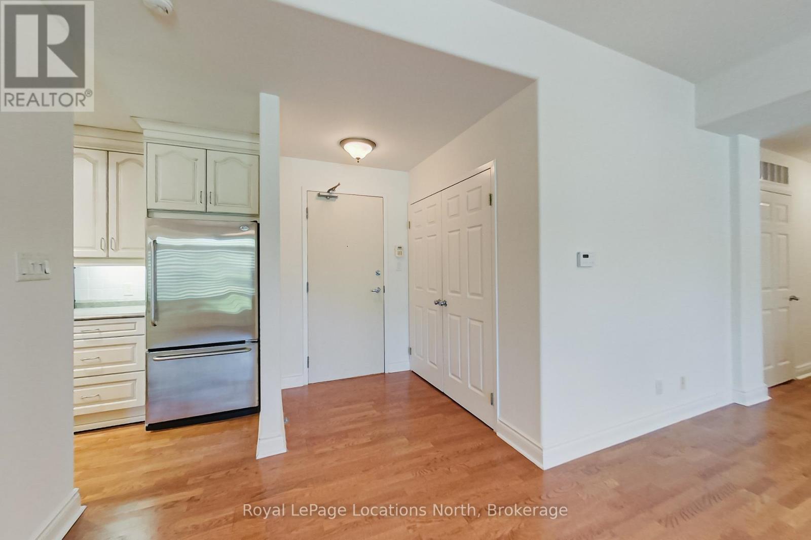 104 - 10 Bay Street E, Blue Mountains, Ontario  N0H 2P0 - Photo 4 - X12194390