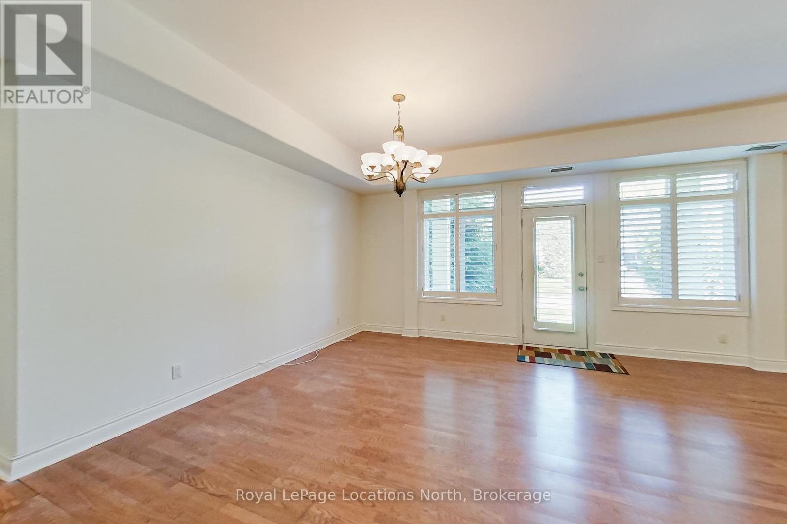 104 - 10 Bay Street E, Blue Mountains, Ontario  N0H 2P0 - Photo 7 - X12194390