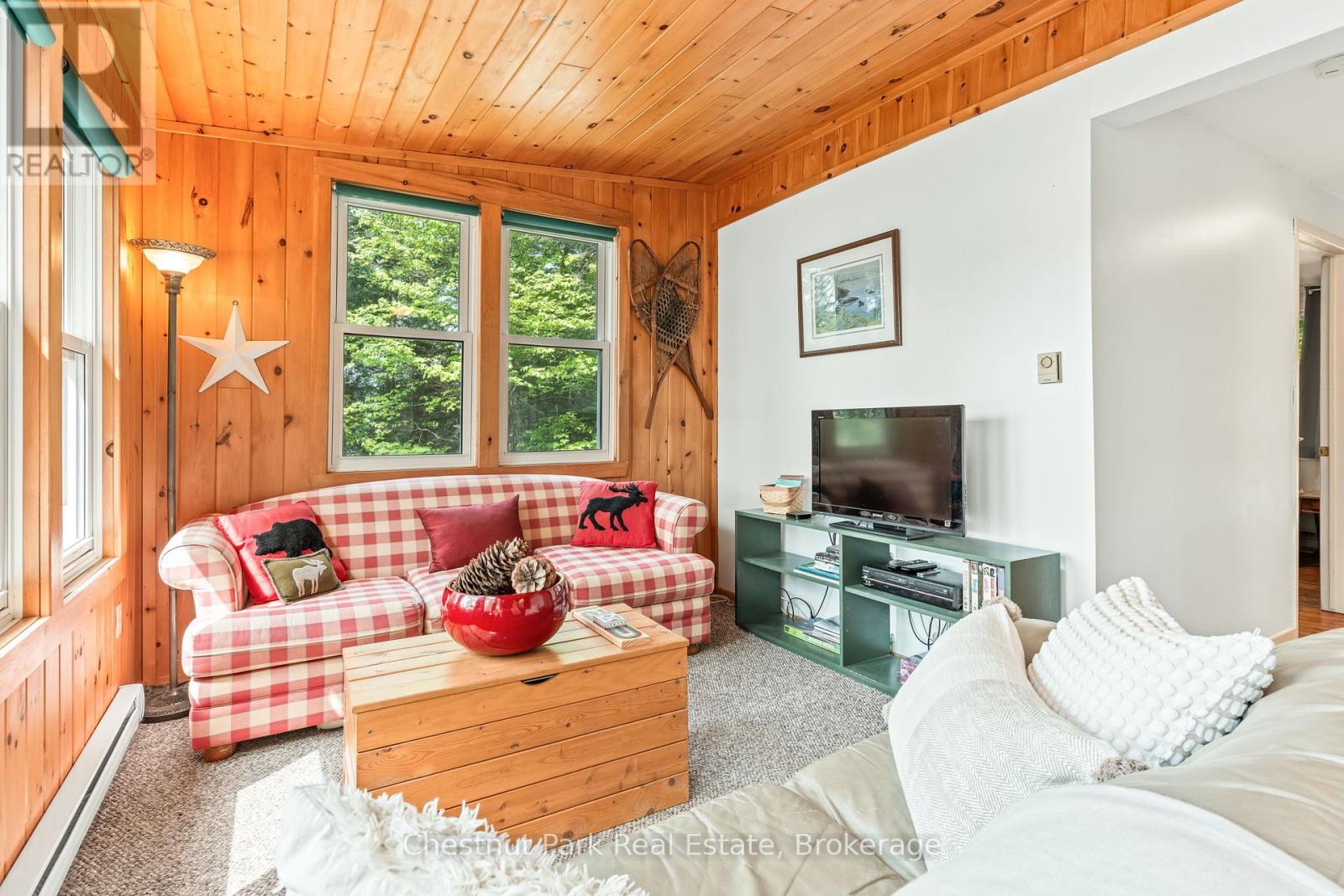 1089 Thumb Creek Trail, Algonquin Highlands, Ontario  P0A 1H0 - Photo 12 - X12194407