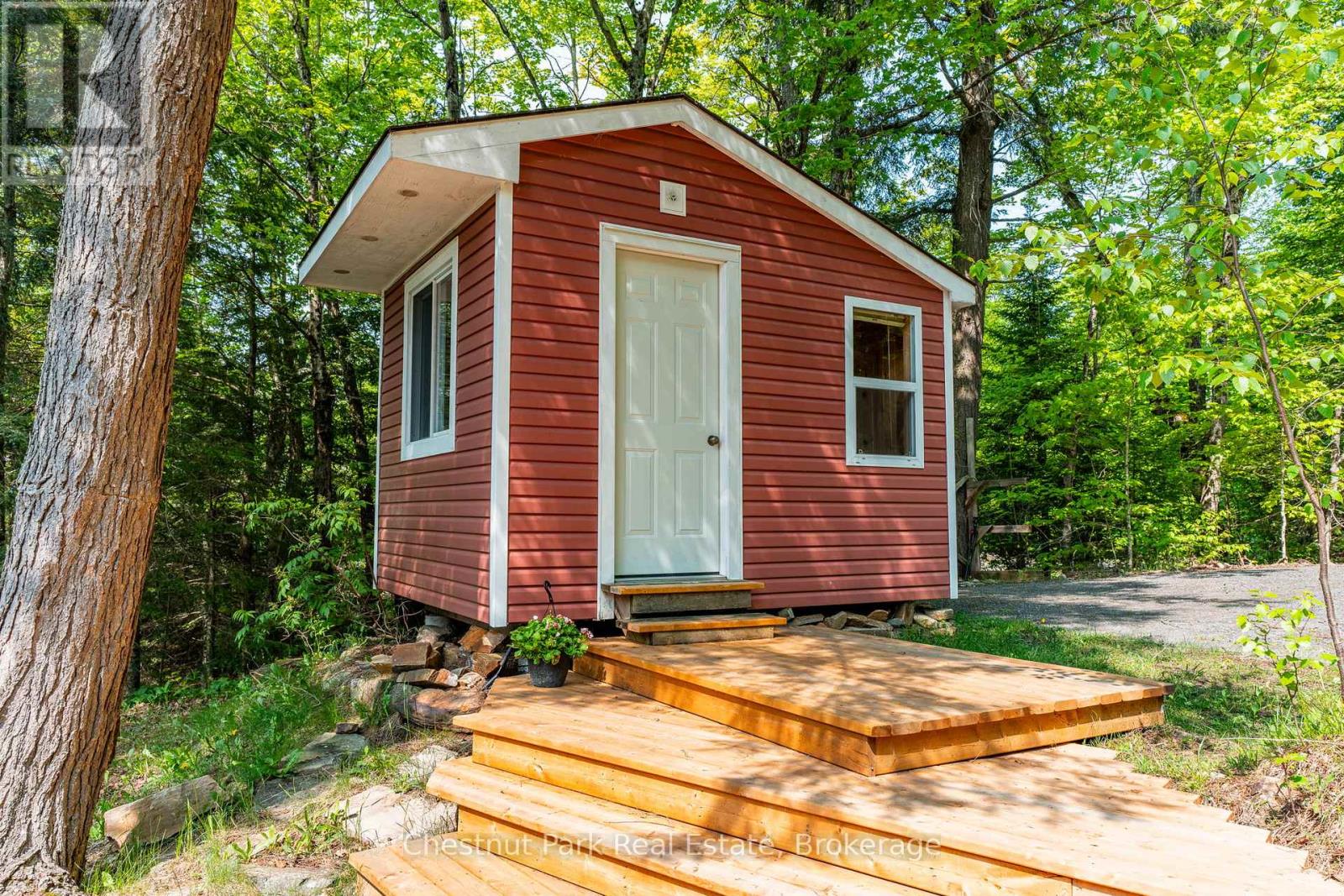 1089 Thumb Creek Trail, Algonquin Highlands, Ontario  P0A 1H0 - Photo 21 - X12194407