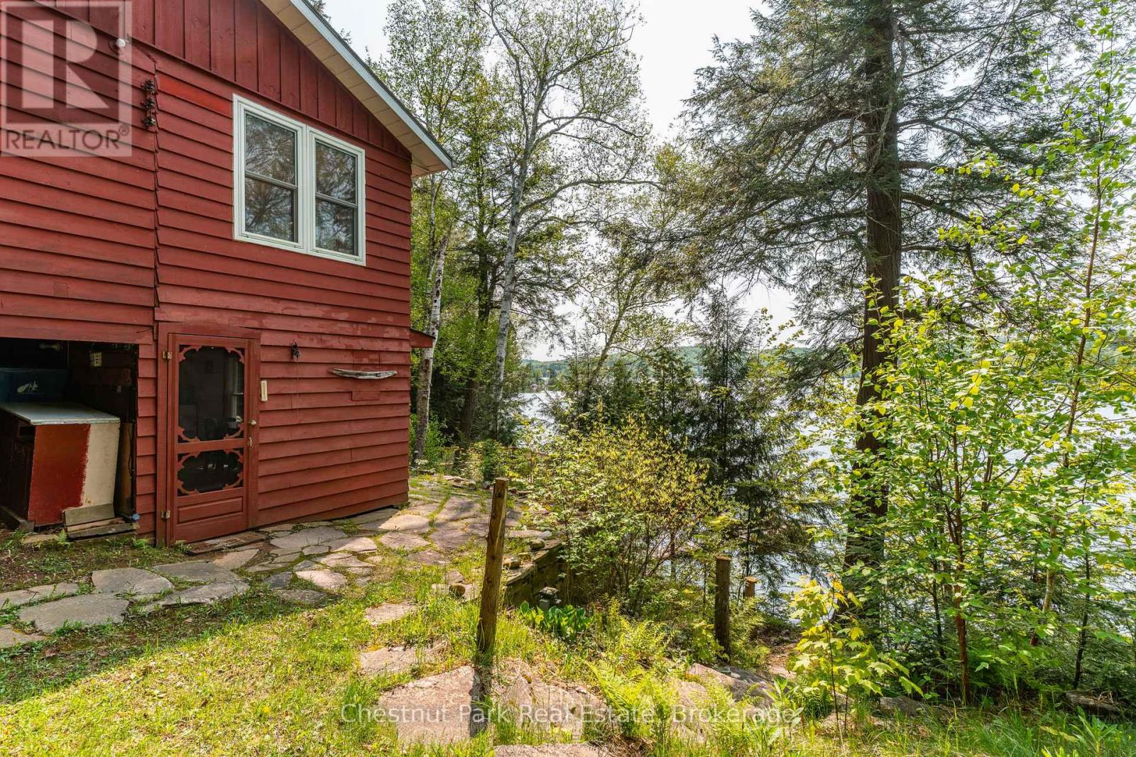 1089 Thumb Creek Trail, Algonquin Highlands, Ontario  P0A 1H0 - Photo 24 - X12194407