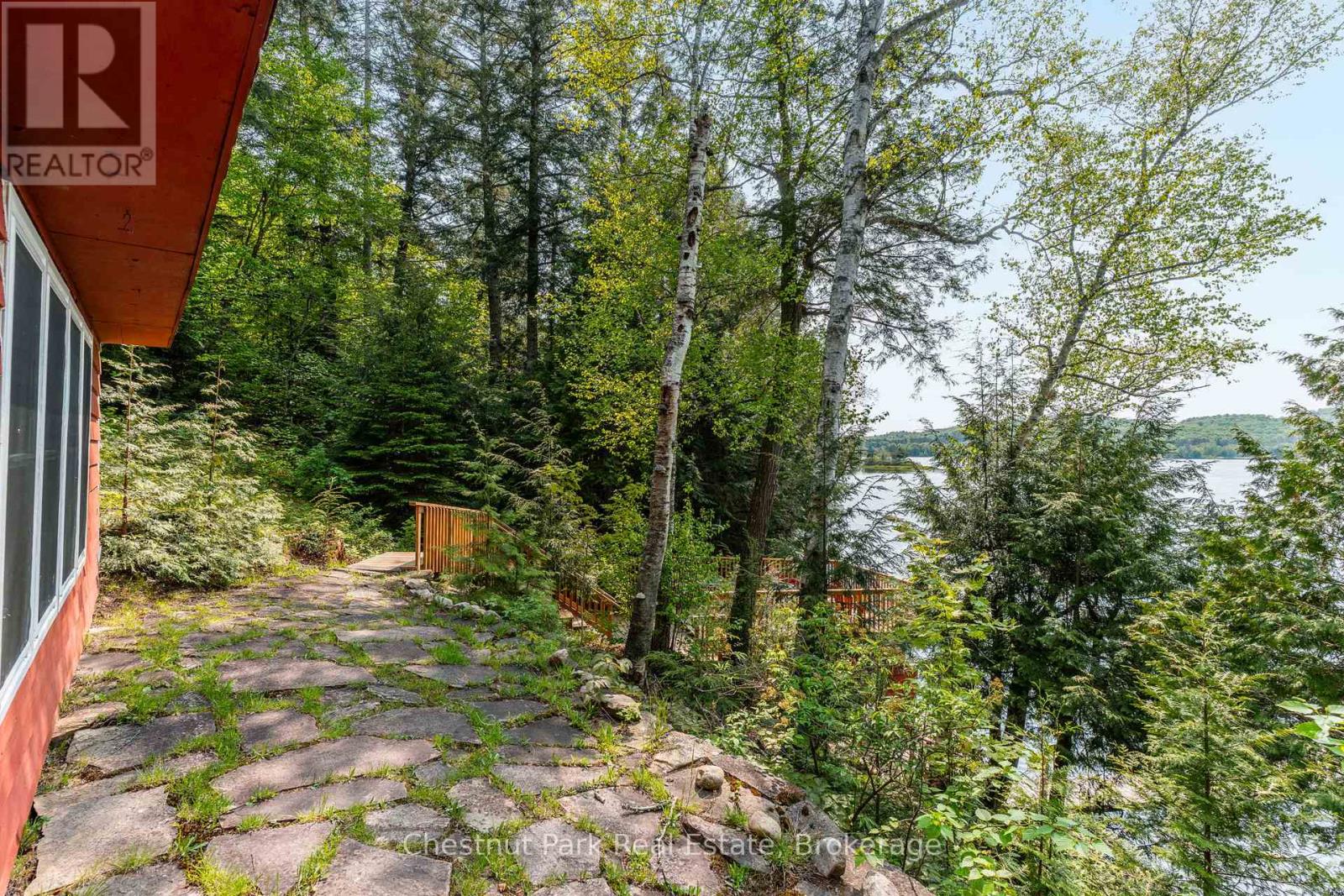 1089 Thumb Creek Trail, Algonquin Highlands, Ontario  P0A 1H0 - Photo 26 - X12194407