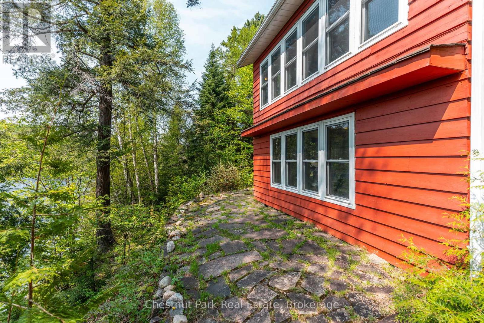 1089 Thumb Creek Trail, Algonquin Highlands, Ontario  P0A 1H0 - Photo 27 - X12194407