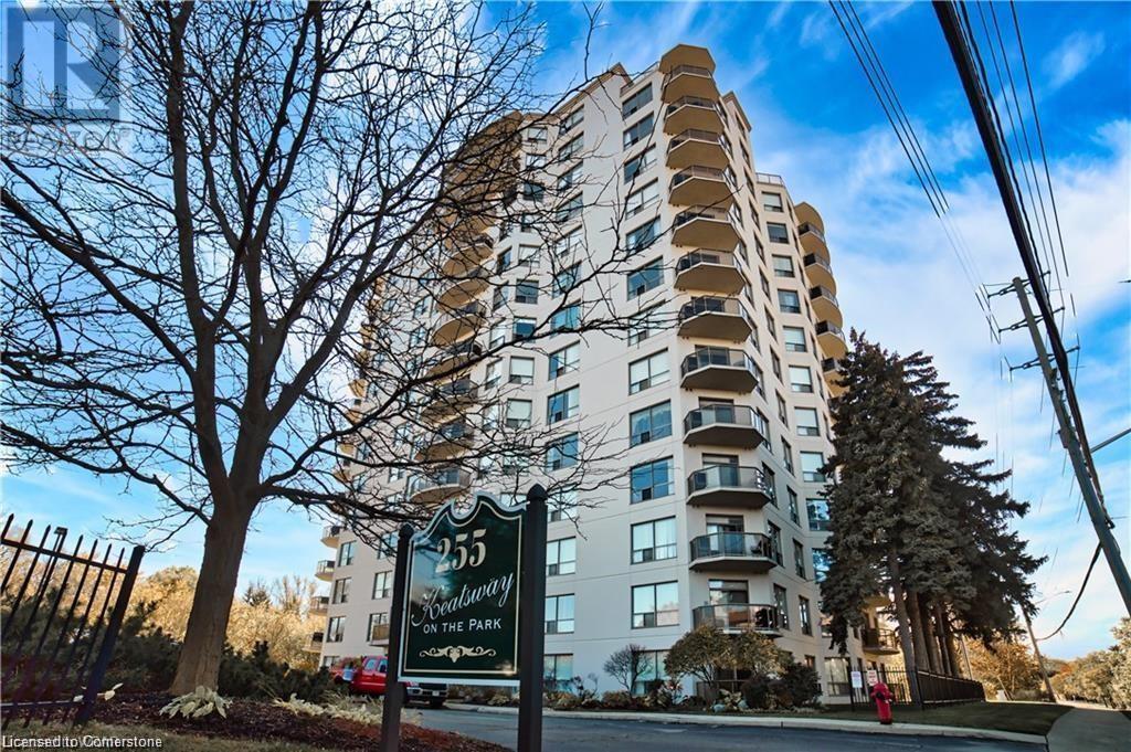 255 Keats Way Unit# 702, Waterloo, Ontario  N2L 6N6 - Photo 1 - 40735854