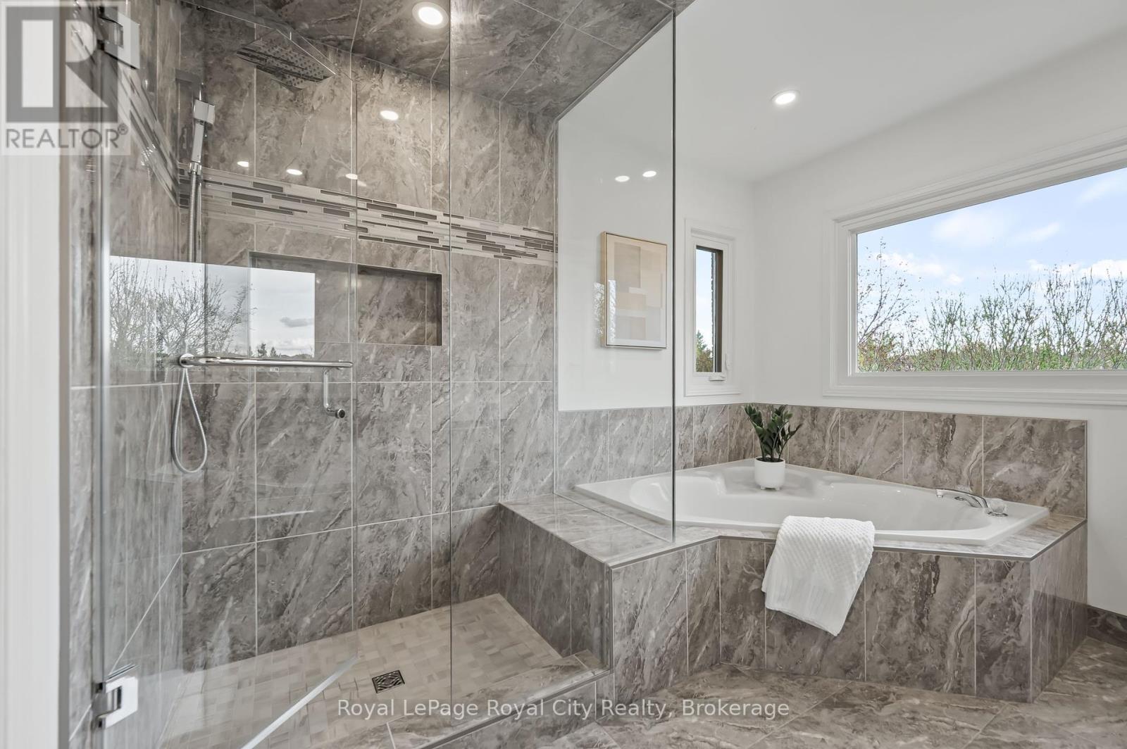 6515 Alderwood Trail, Mississauga, Ontario  L5N 6W5 - Photo 29 - W12194597