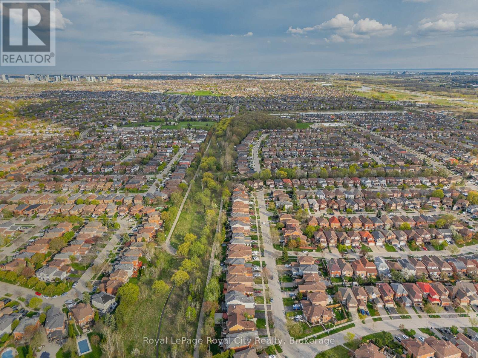 6515 Alderwood Trail, Mississauga, Ontario  L5N 6W5 - Photo 50 - W12194597