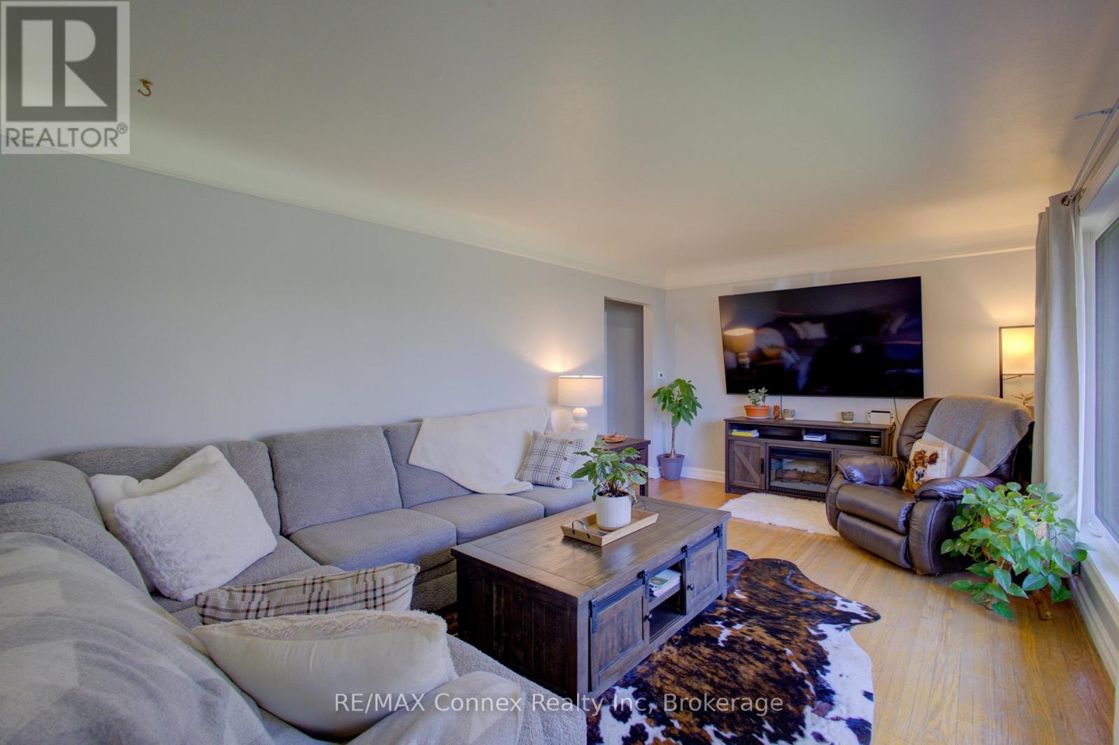 20 Laverne Avenue, Guelph, Ontario  N1E 1Z1 - Photo 12 - X12194567