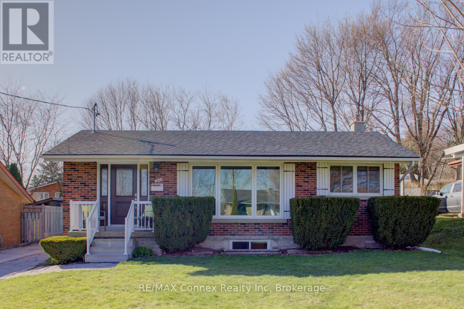 20 Laverne Avenue, Guelph, Ontario  N1E 1Z1 - Photo 3 - X12194567