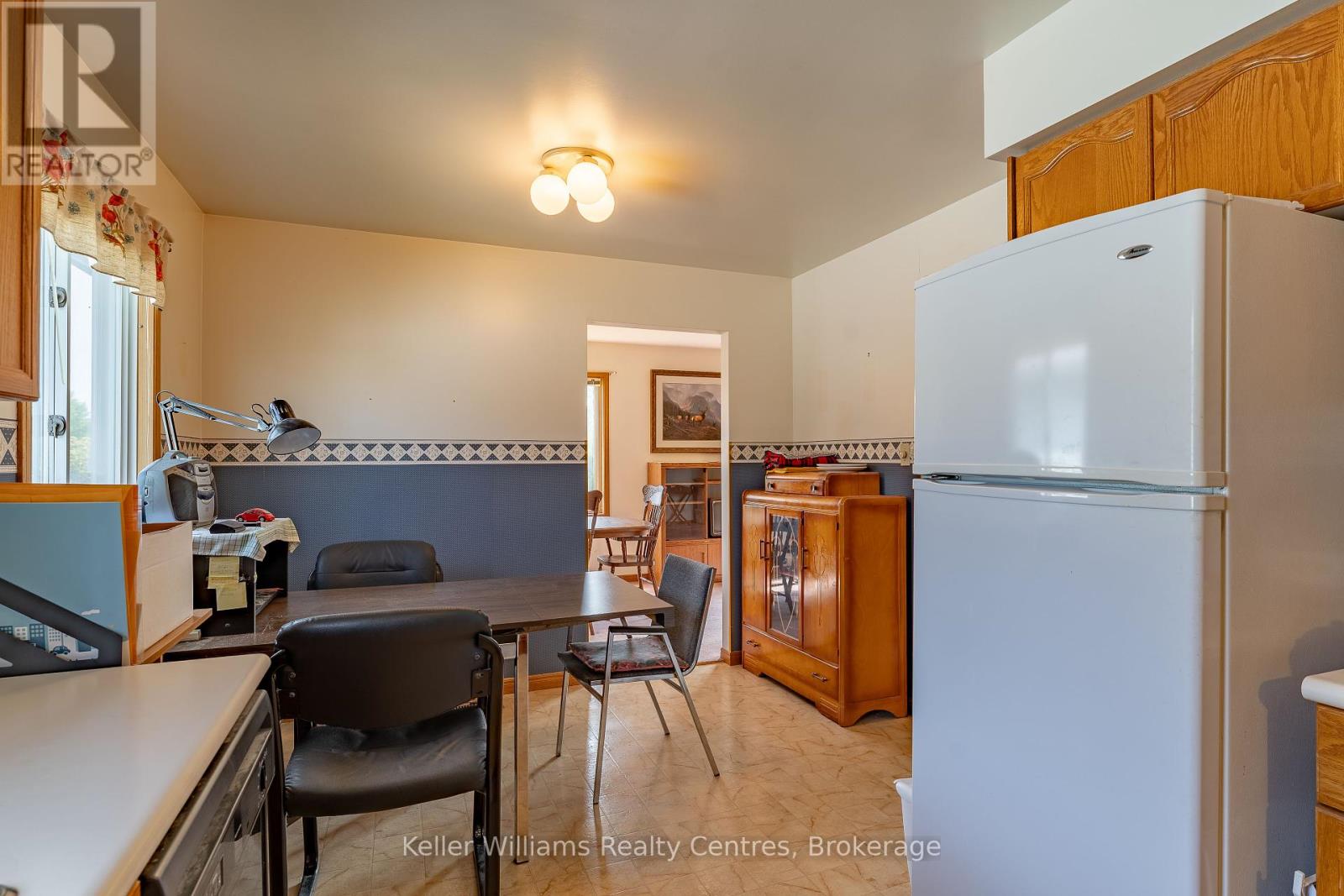 859 26th Street E, Owen Sound, Ontario  N4K 6T4 - Photo 13 - X12194640