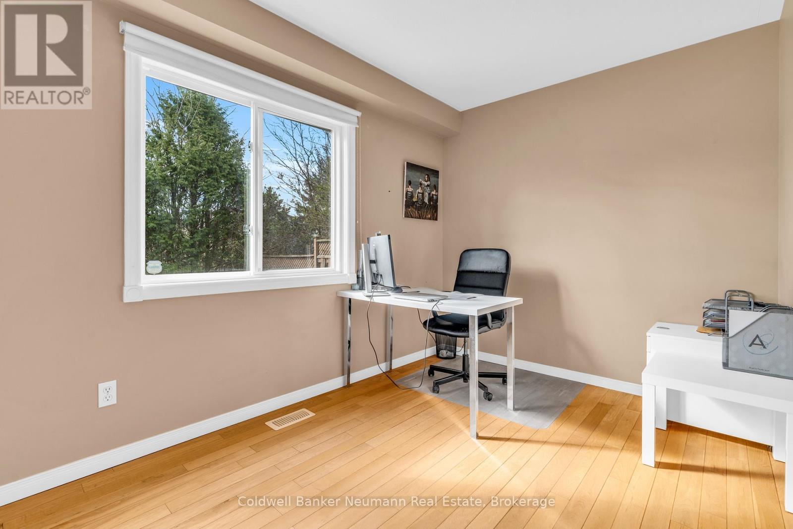 38 Carroll Crescent, Guelph, Ontario  N1G 5B5 - Photo 14 - X12195044