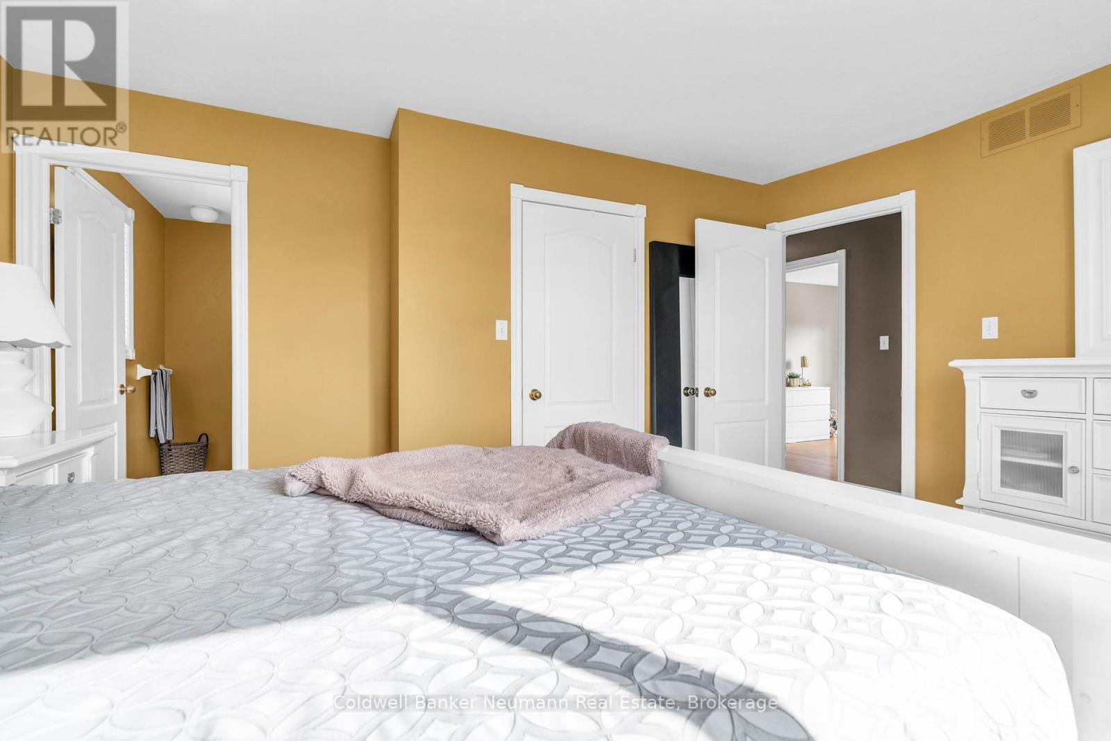 38 Carroll Crescent, Guelph, Ontario  N1G 5B5 - Photo 21 - X12195044