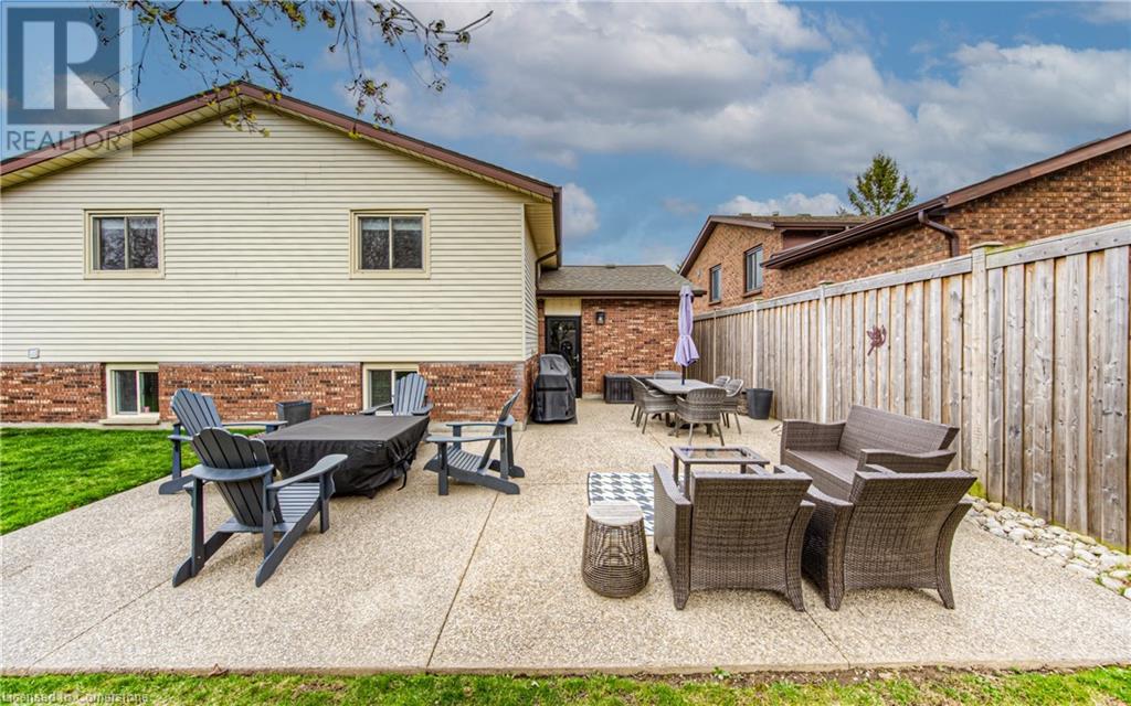 7 Ashley Court, Kitchener, Ontario  N2E 2Z6 - Photo 30 - 40737099