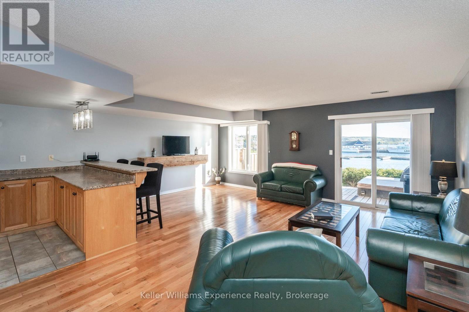 4 - 4 Beck Boulevard, Penetanguishene, Ontario  L9M 2H3 - Photo 13 - S12195148