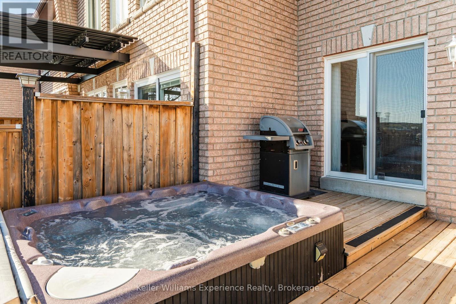 4 - 4 Beck Boulevard, Penetanguishene, Ontario  L9M 2H3 - Photo 36 - S12195148