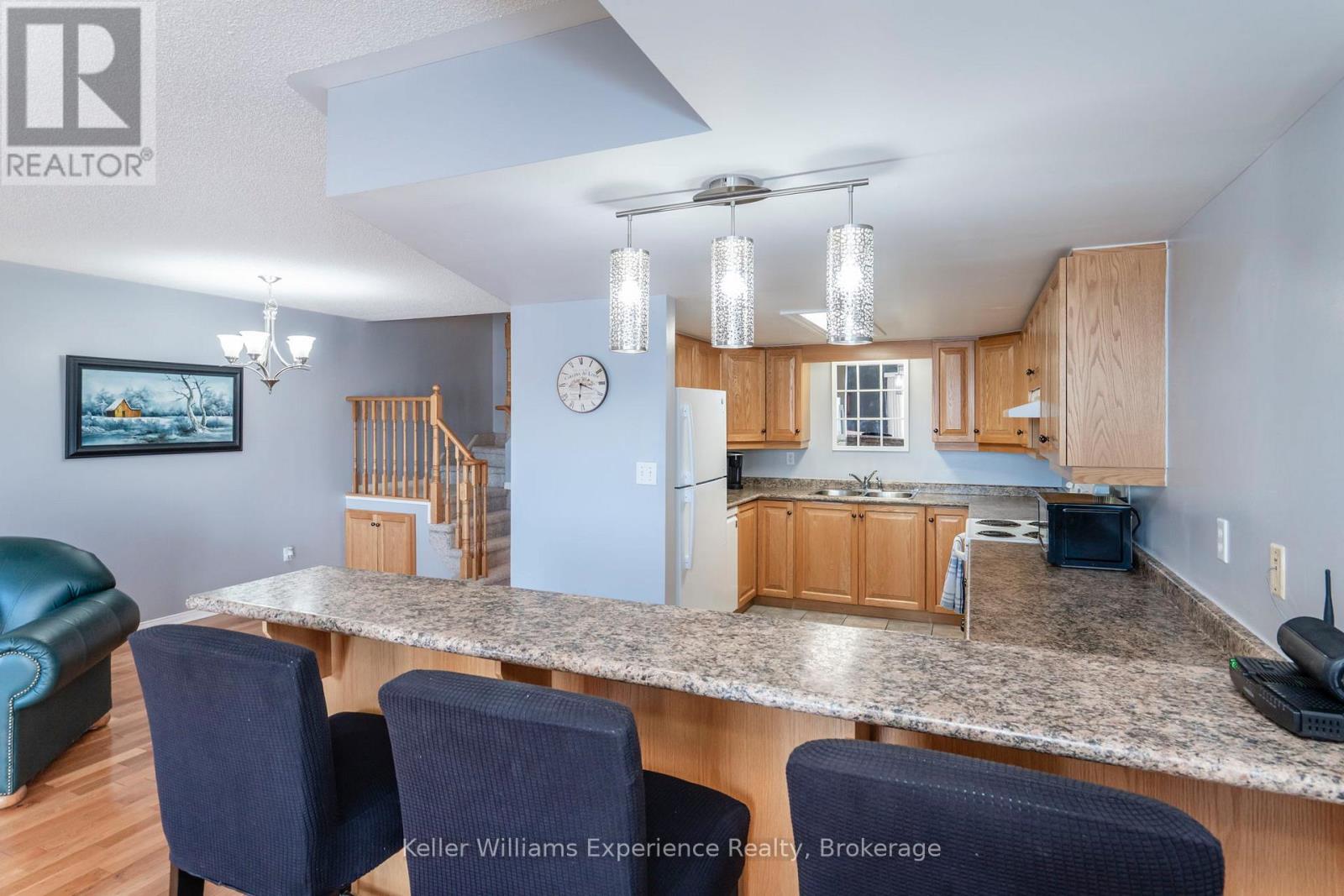 4 - 4 Beck Boulevard, Penetanguishene, Ontario  L9M 2H3 - Photo 9 - S12195148
