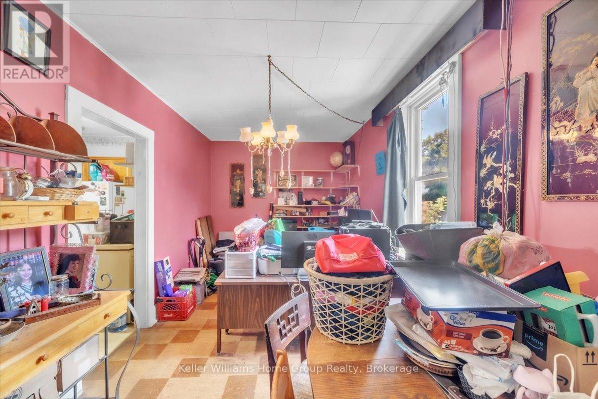 5437 Hamilton Street, Niagara Falls, Ontario  L2E 2W5 - Photo 9 - X12195174