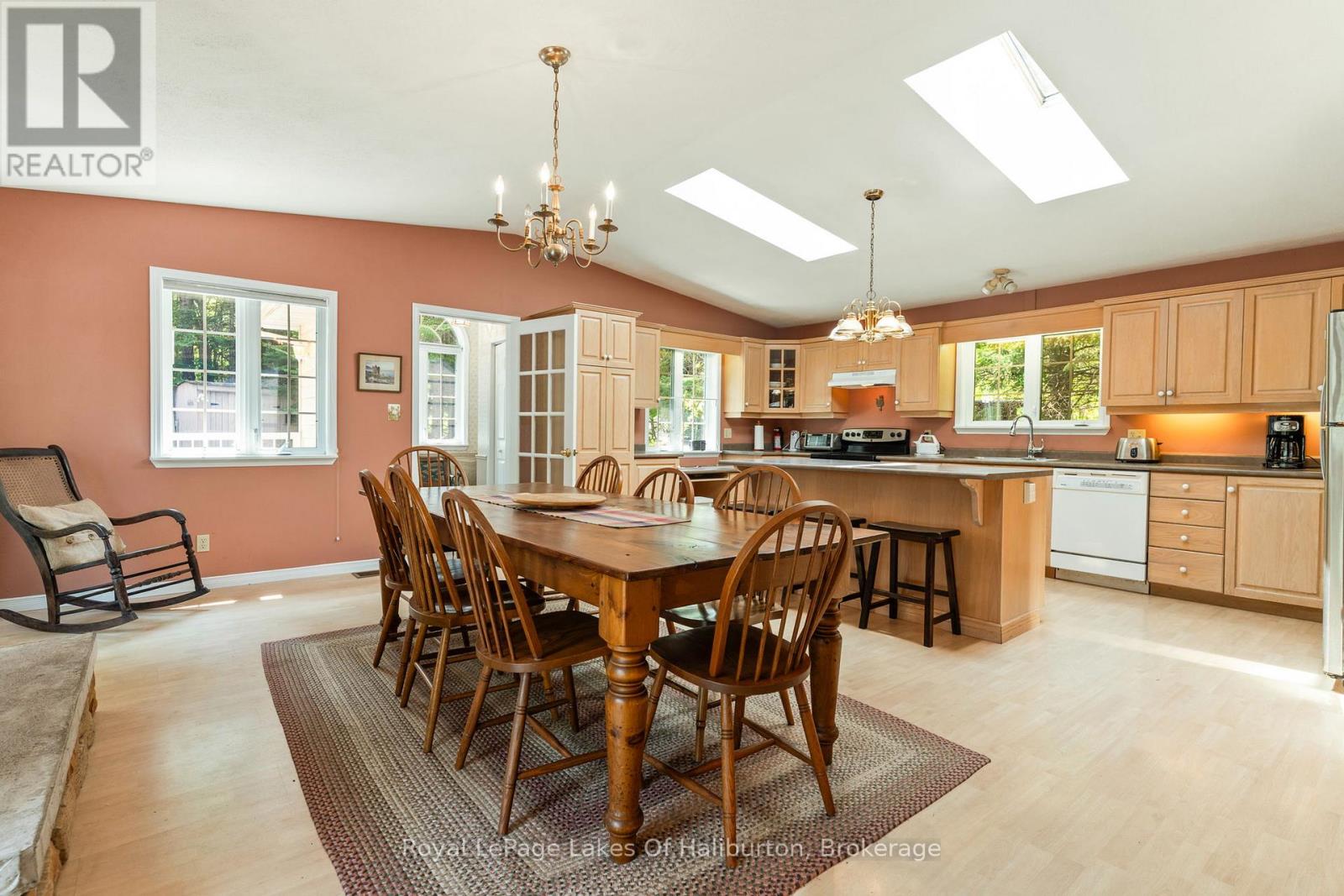 1700 Kushog Lake Road, Algonquin Highlands, Ontario  K0M 1S0 - Photo 10 - X12195375