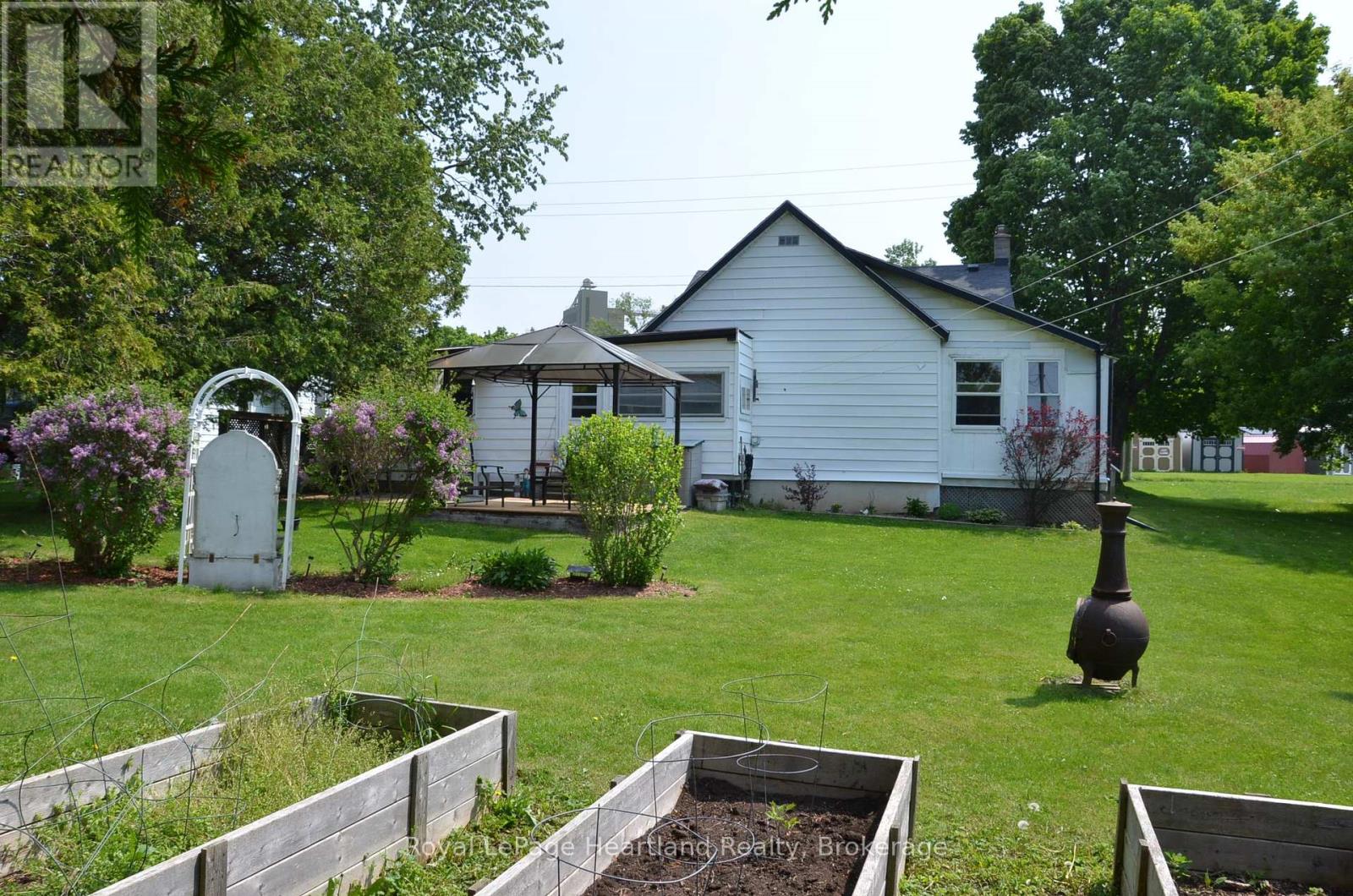 378 Victoria Street, Central Huron, Ontario  N0M 1L0 - Photo 24 - X12195575