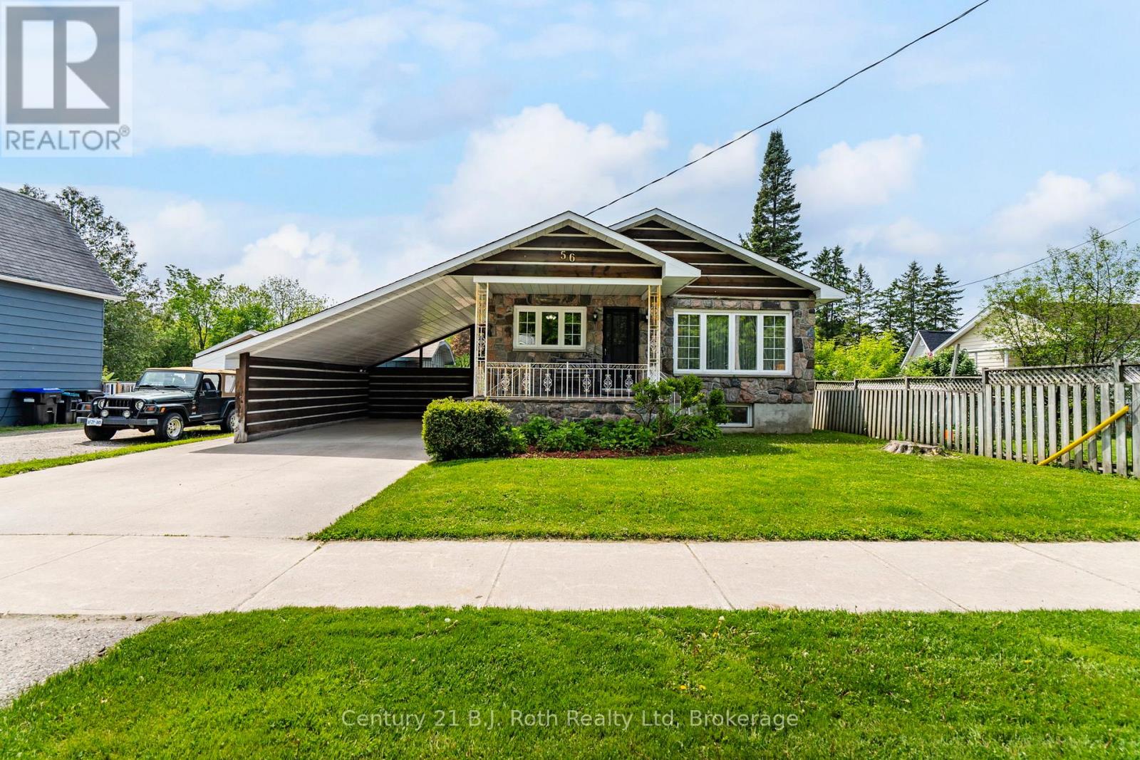 56 FOX STREET, Penetanguishene, Ontario