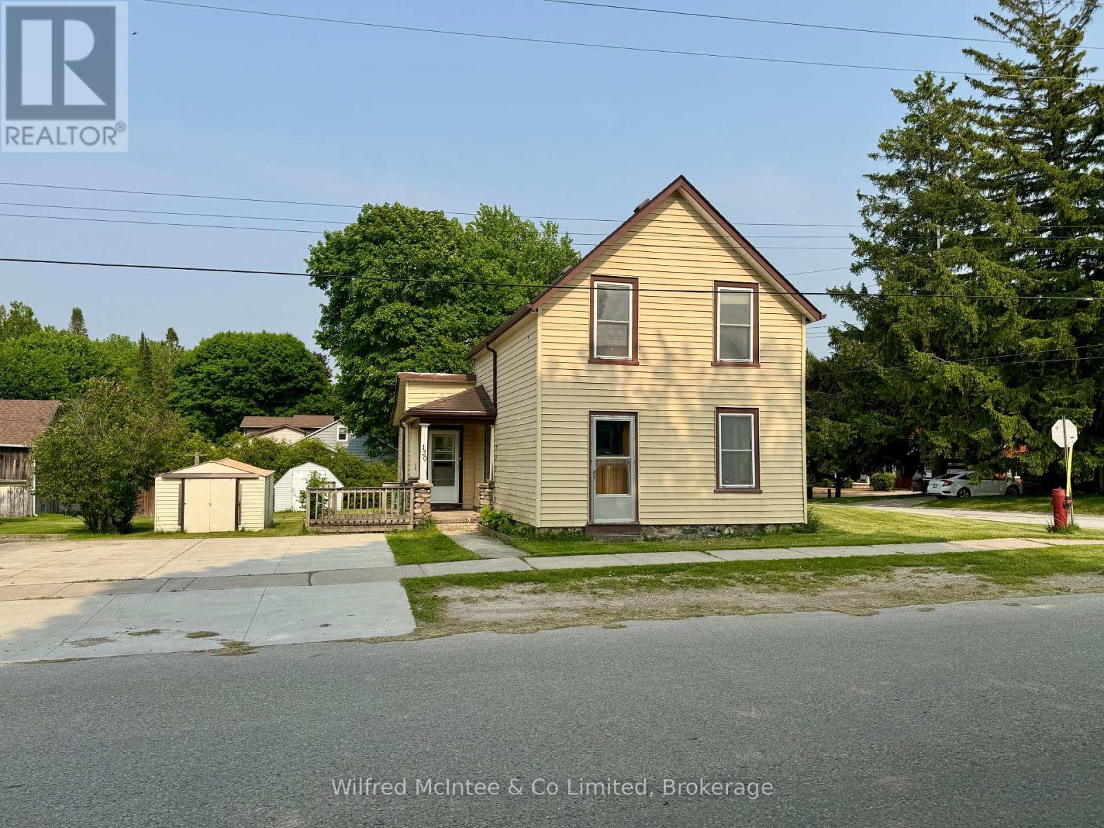 120 Ridout Street, Brockton, Ontario  N0G 2V0 - Photo 1 - X12196076