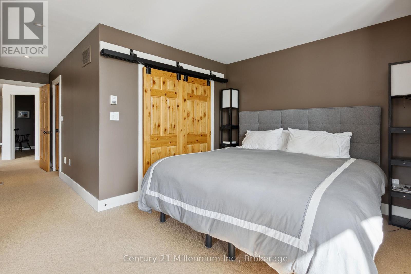 102 Comet Lane, Blue Mountains, Ontario  L9Y 0B8 - Photo 34 - X12196079
