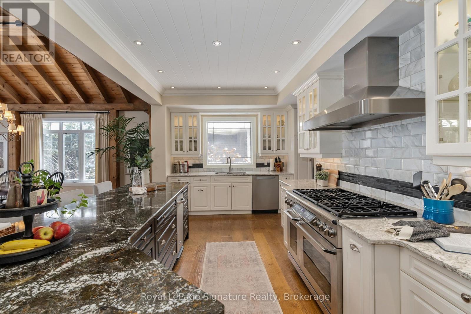 149 East Ridge Drive, Blue Mountains, Ontario  N0H 2P0 - Photo 14 - X12196080