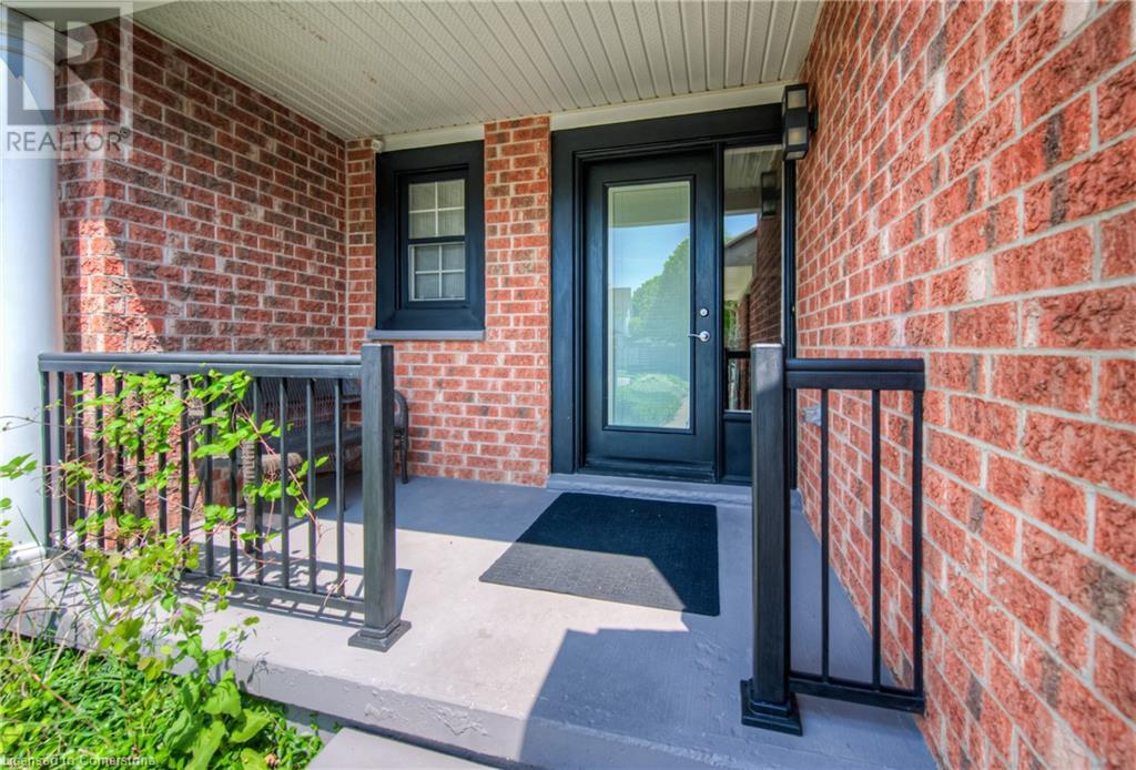 111 King William Court, Cambridge, Ontario  N3C 4J3 - Photo 2 - 40737237