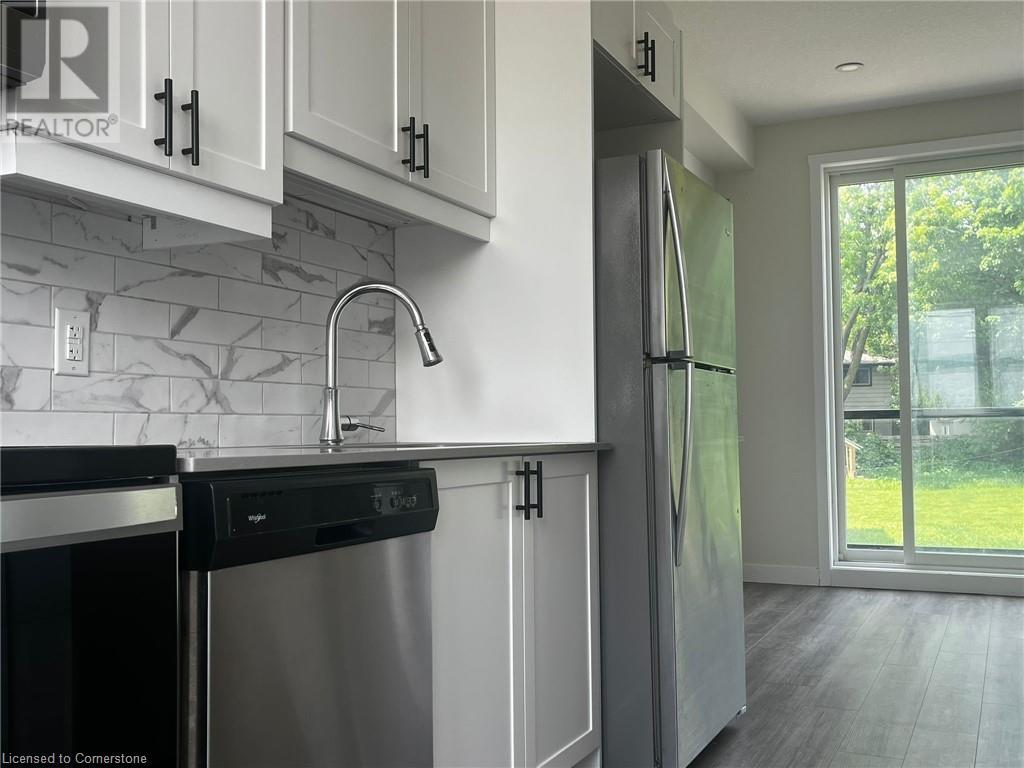 650 VICTORIA Street S Unit# B, Kitchener, Ontario