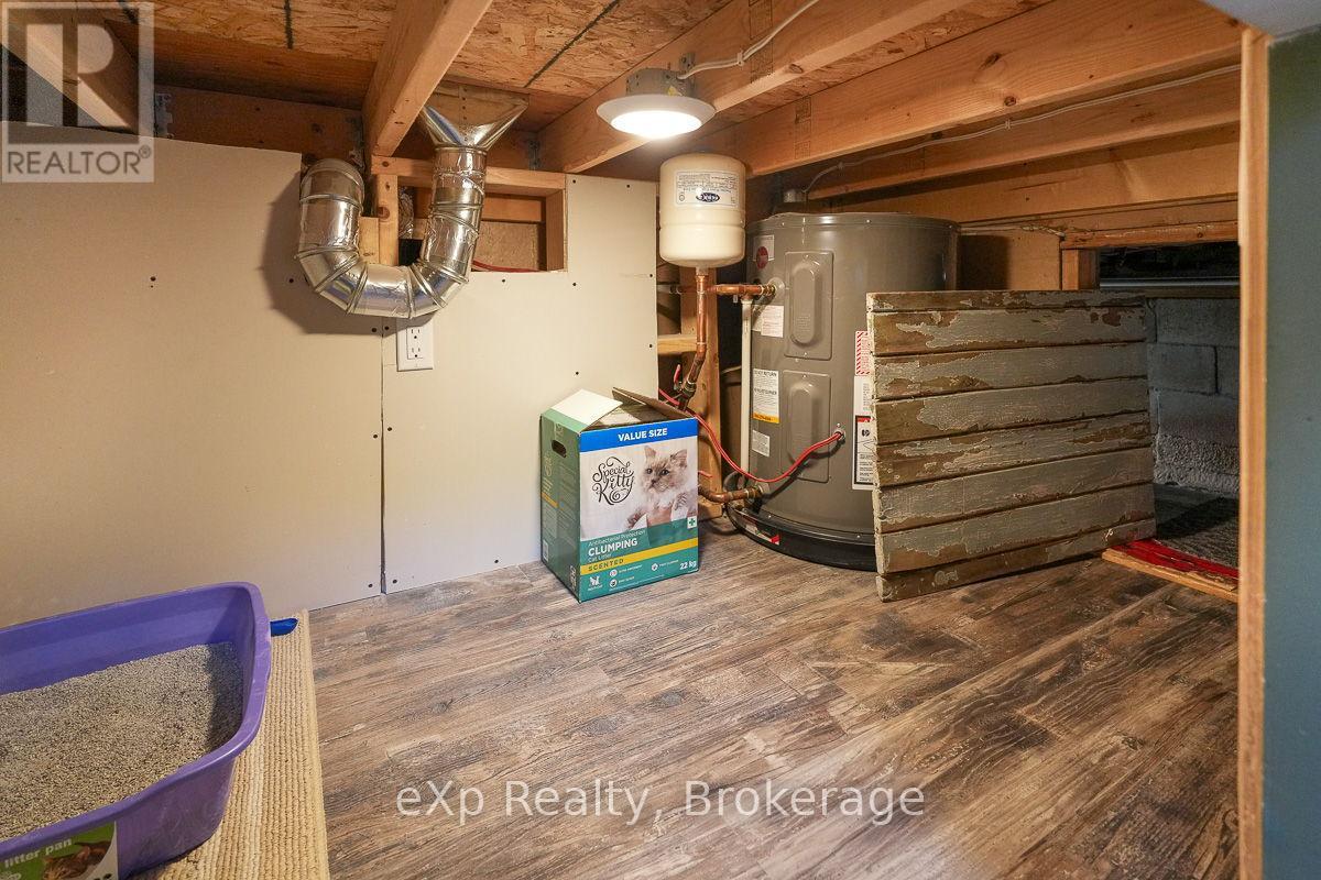 35 Cardinal Avenue, South Bruce Peninsula, Ontario  N0H 2T0 - Photo 26 - X12196138