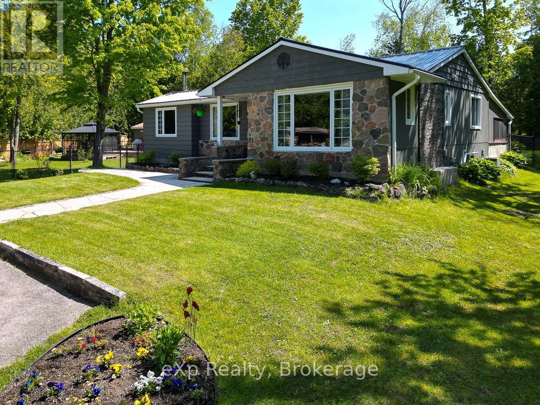 35 Cardinal Avenue, South Bruce Peninsula, Ontario  N0H 2T0 - Photo 29 - X12196138