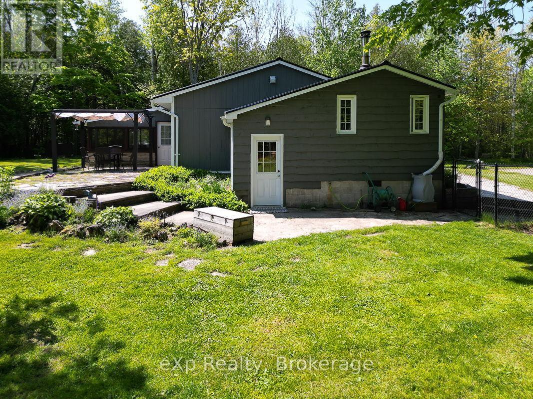 35 Cardinal Avenue, South Bruce Peninsula, Ontario  N0H 2T0 - Photo 30 - X12196138