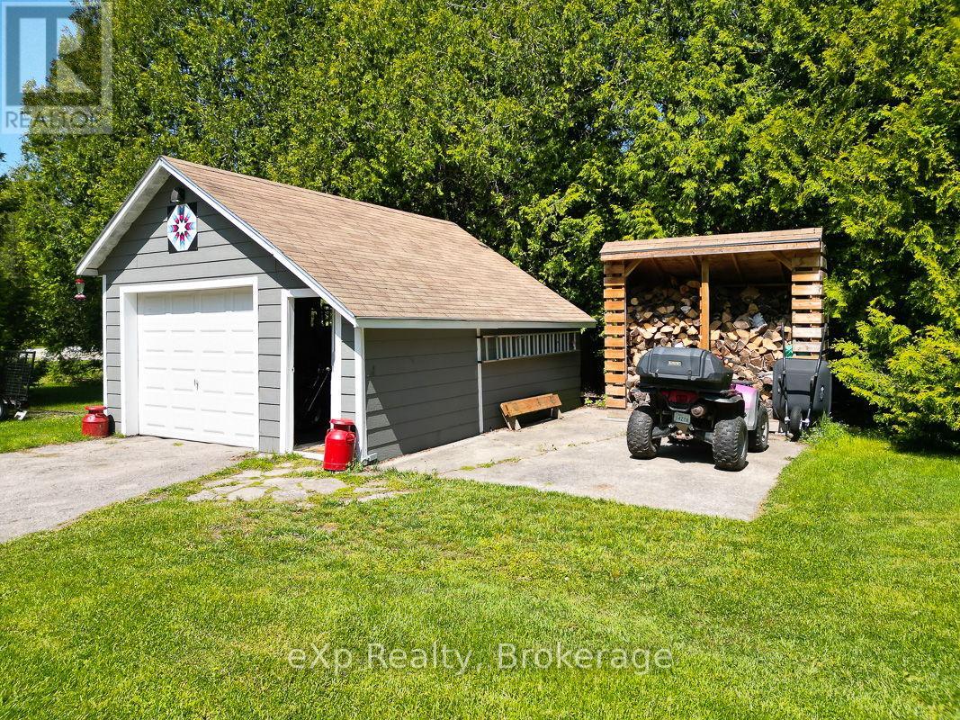 35 Cardinal Avenue, South Bruce Peninsula, Ontario  N0H 2T0 - Photo 34 - X12196138