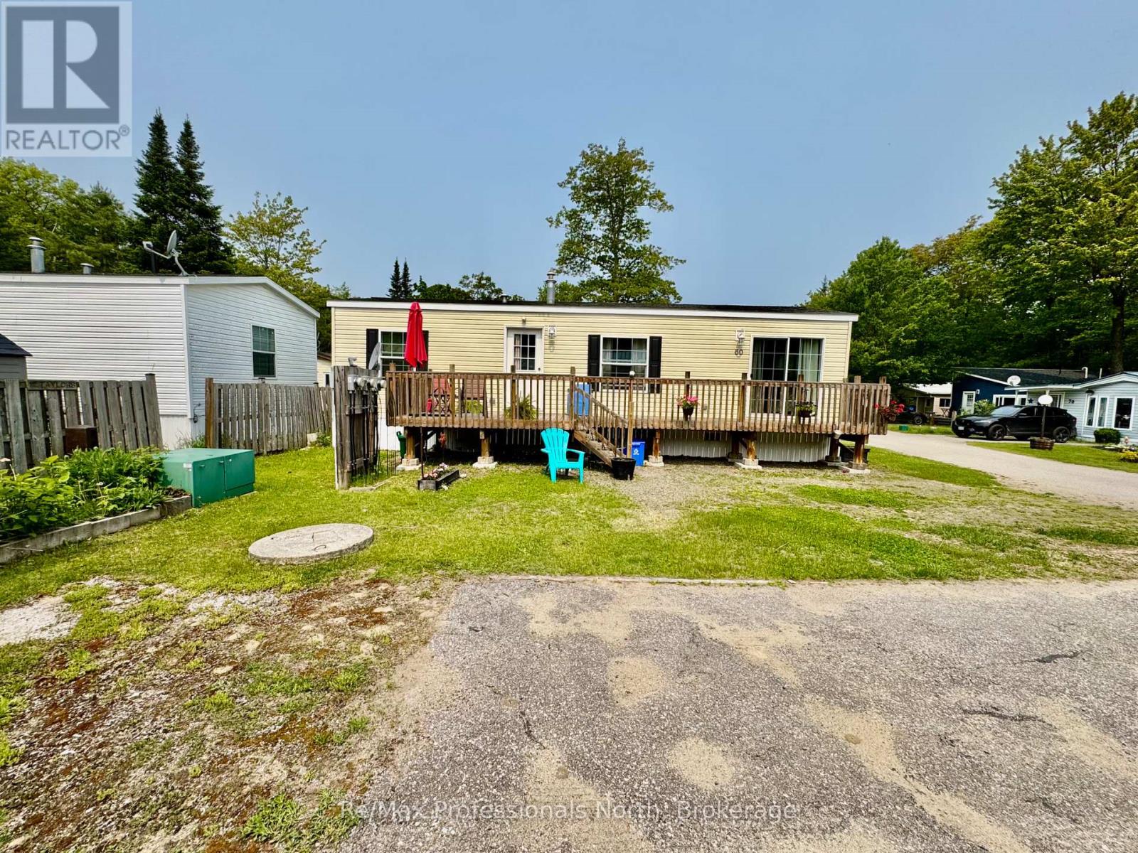 60 - 1007 Racoon Road, Gravenhurst, Ontario  P1P 0C3 - Photo 3 - X12196388
