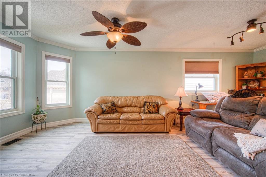 309 Christopher Drive, Cambridge, Ontario  N1P 1A1 - Photo 3 - 40737658
