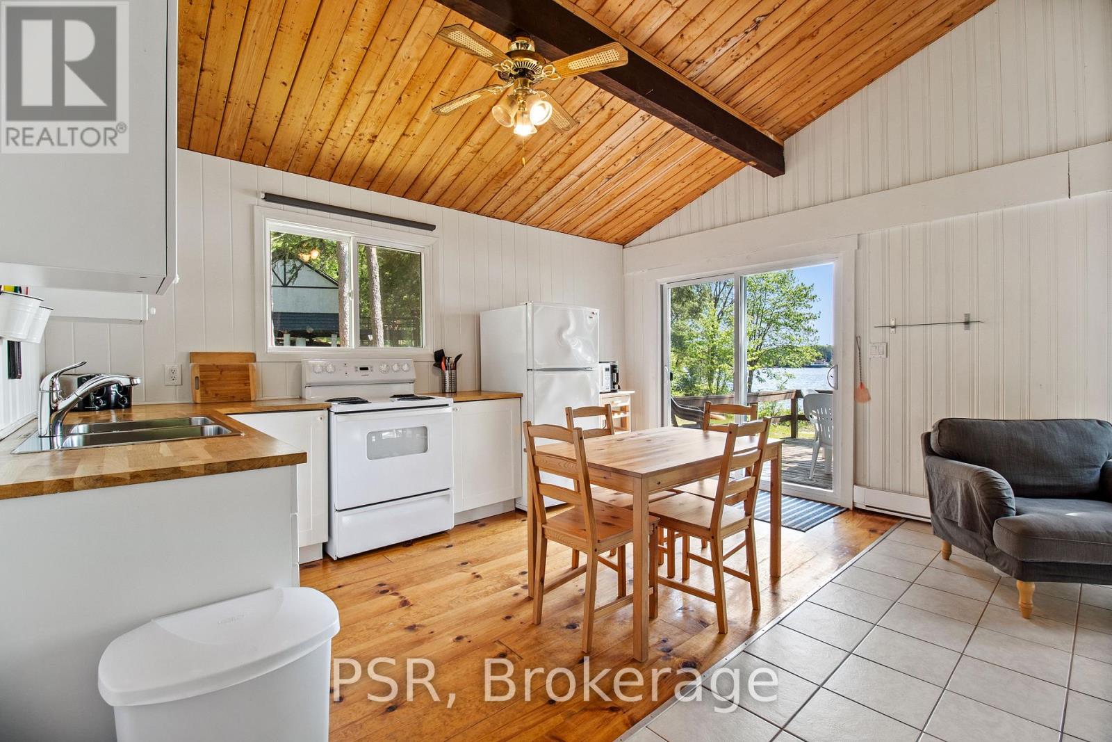 1113 Moon River Road, Muskoka Lakes, Ontario  P0C 1A0 - Photo 29 - X12196985