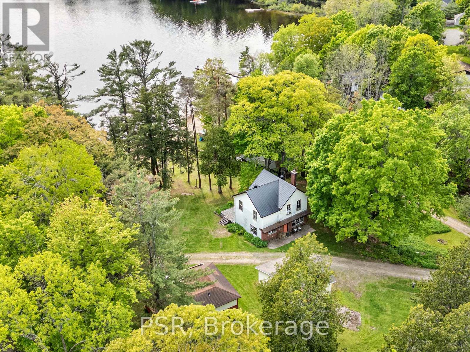 1113 Moon River Road, Muskoka Lakes, Ontario  P0C 1A0 - Photo 12 - X12196986
