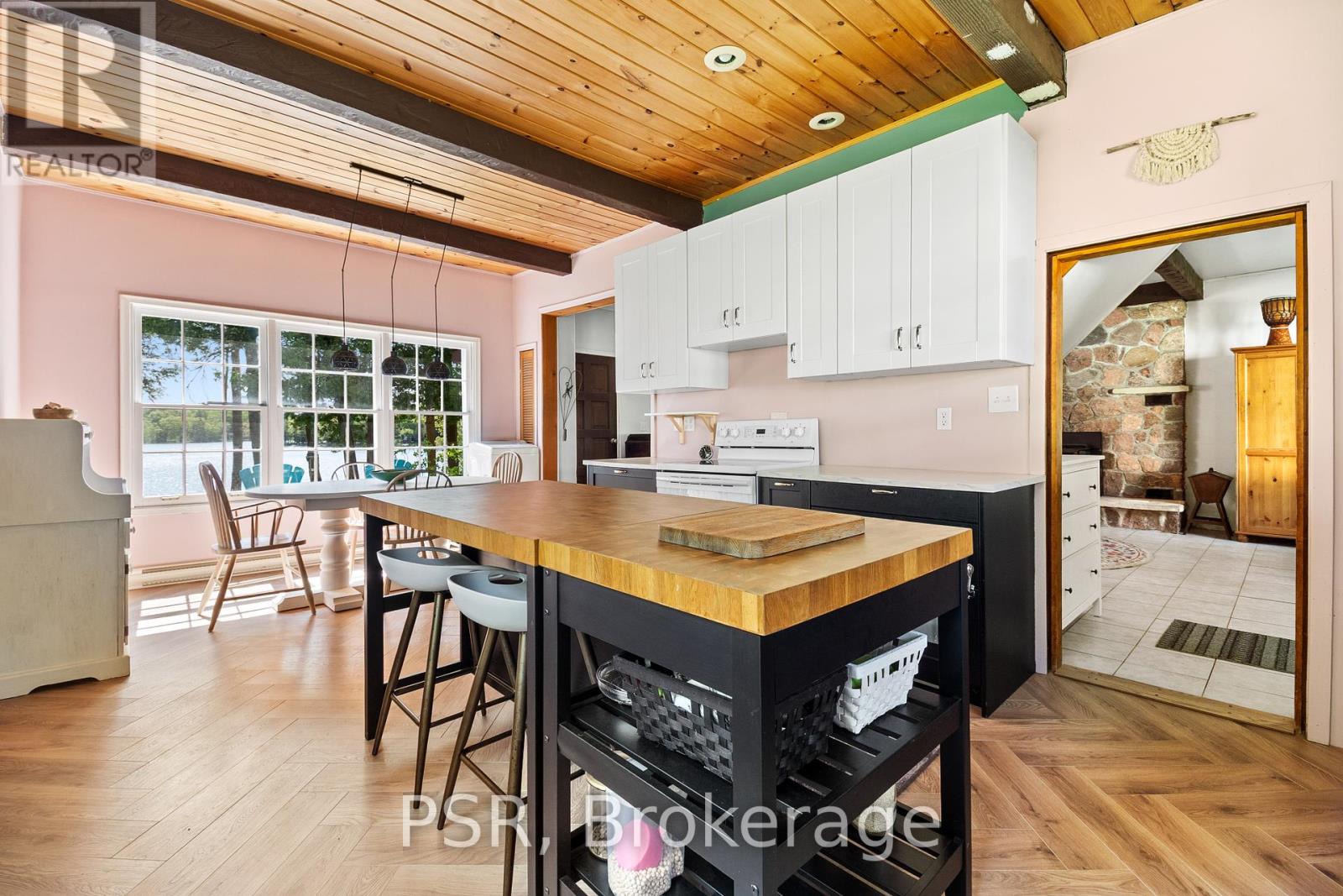 1113 Moon River Road, Muskoka Lakes, Ontario  P0C 1A0 - Photo 20 - X12196986