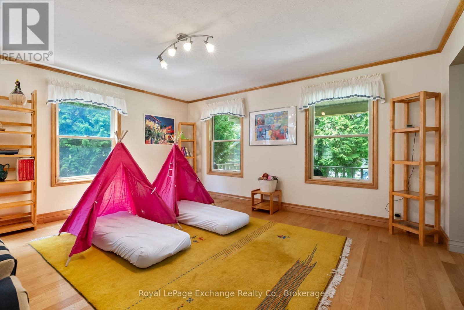 19 Kuehner Street, Kincardine, Ontario  N0G 2T0 - Photo 11 - X12197167