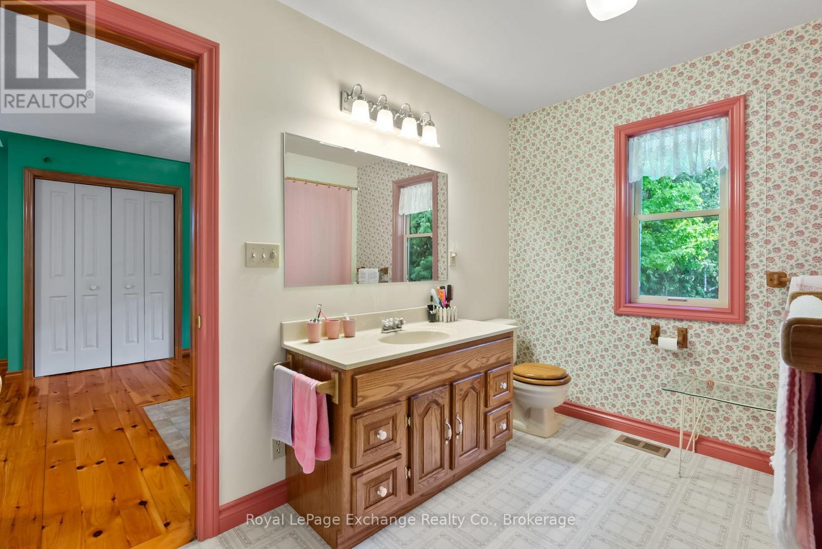 19 Kuehner Street, Kincardine, Ontario  N0G 2T0 - Photo 17 - X12197167