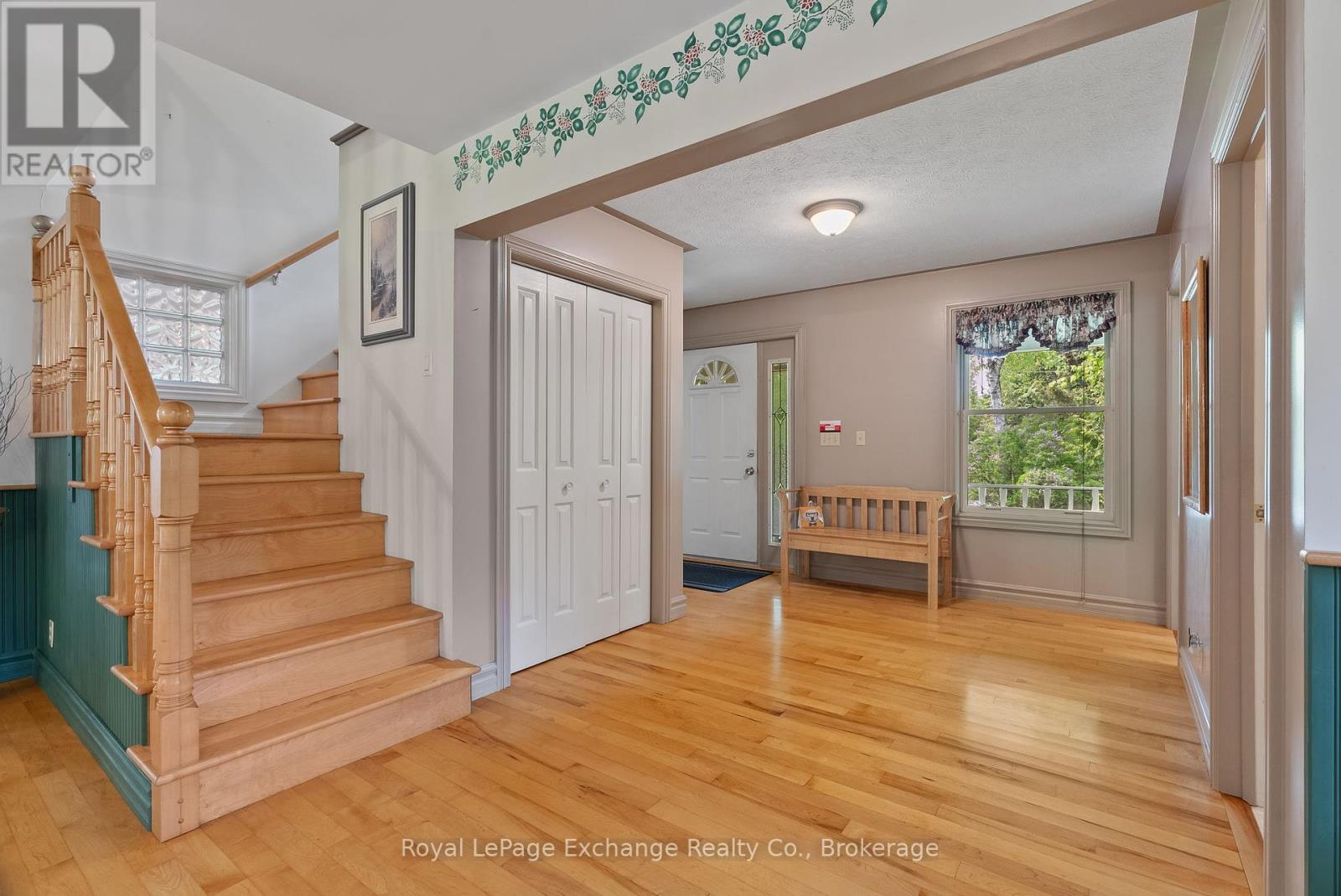 19 Kuehner Street, Kincardine, Ontario  N0G 2T0 - Photo 4 - X12197167