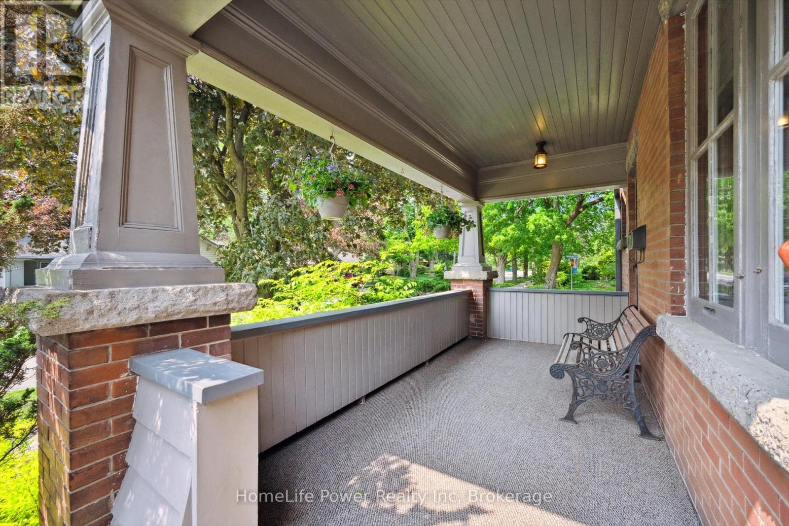 44 Dean Avenue, Guelph, Ontario  N1G 1K9 - Photo 4 - X12197203